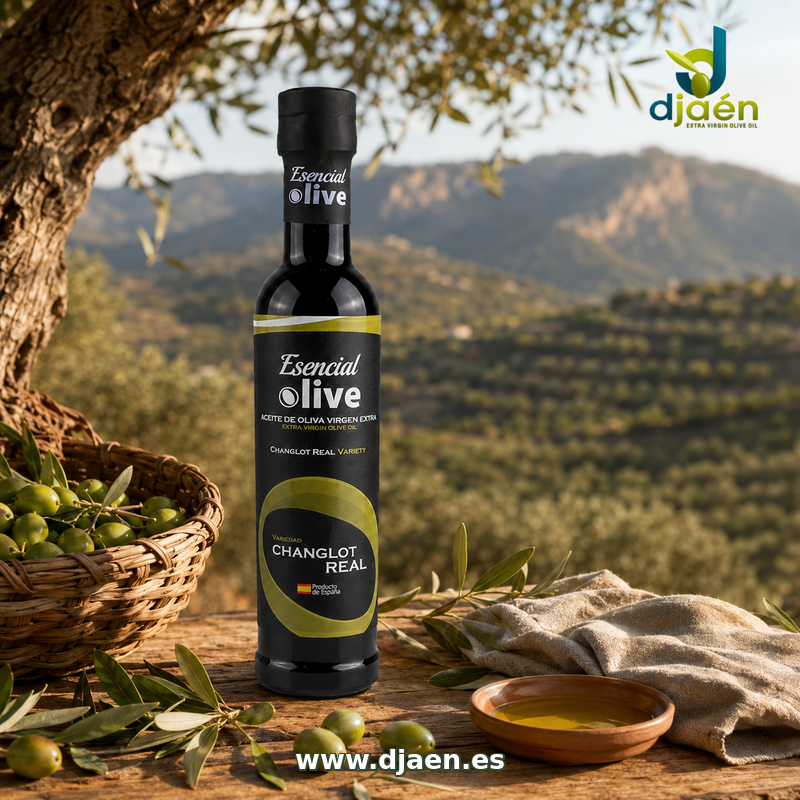 Botella de Changlot Real 250 ml Esencial Olive con un cesto de aceitunas y un cuenco de aceite bajo un olivo