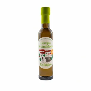 Botella de Picual Ecológico 250 ml Cortijos de Andalucía con tapón verde sobre fondo blanco